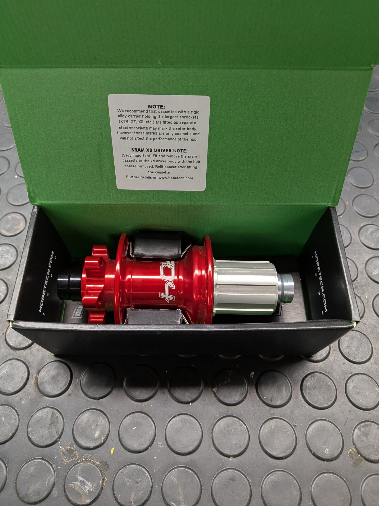 Hope Pro 4 Rear Hub RED 148 Shimano